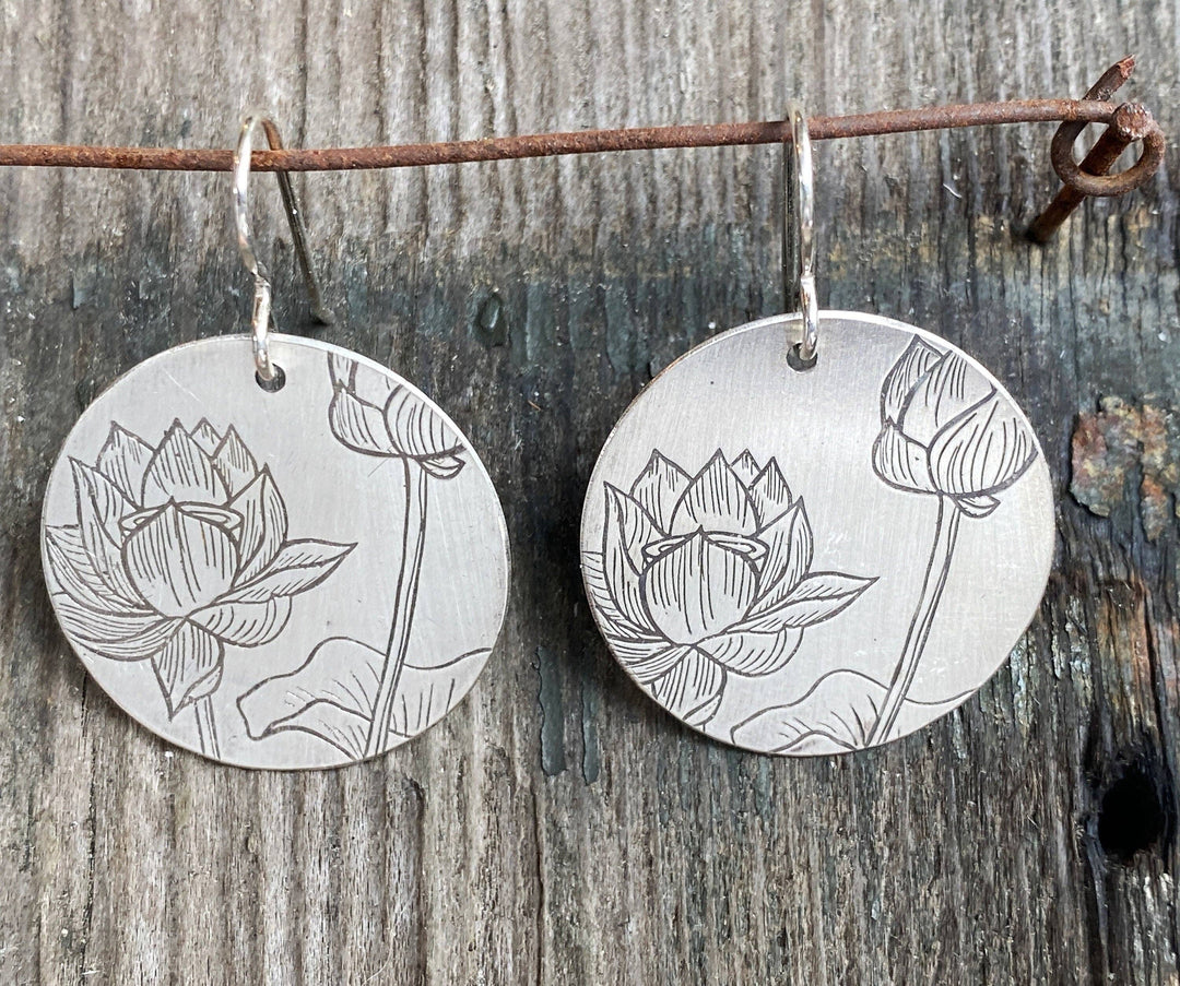 Lotus Flower Earrings – Nature-Etched Simplicity