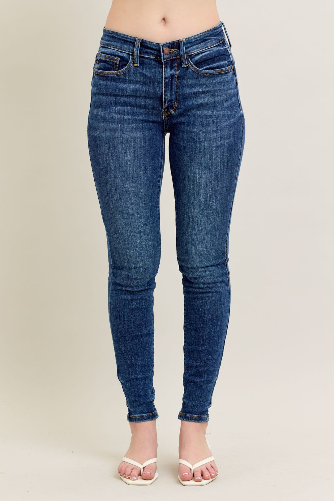 Anna Mid Rise Skinny Jean