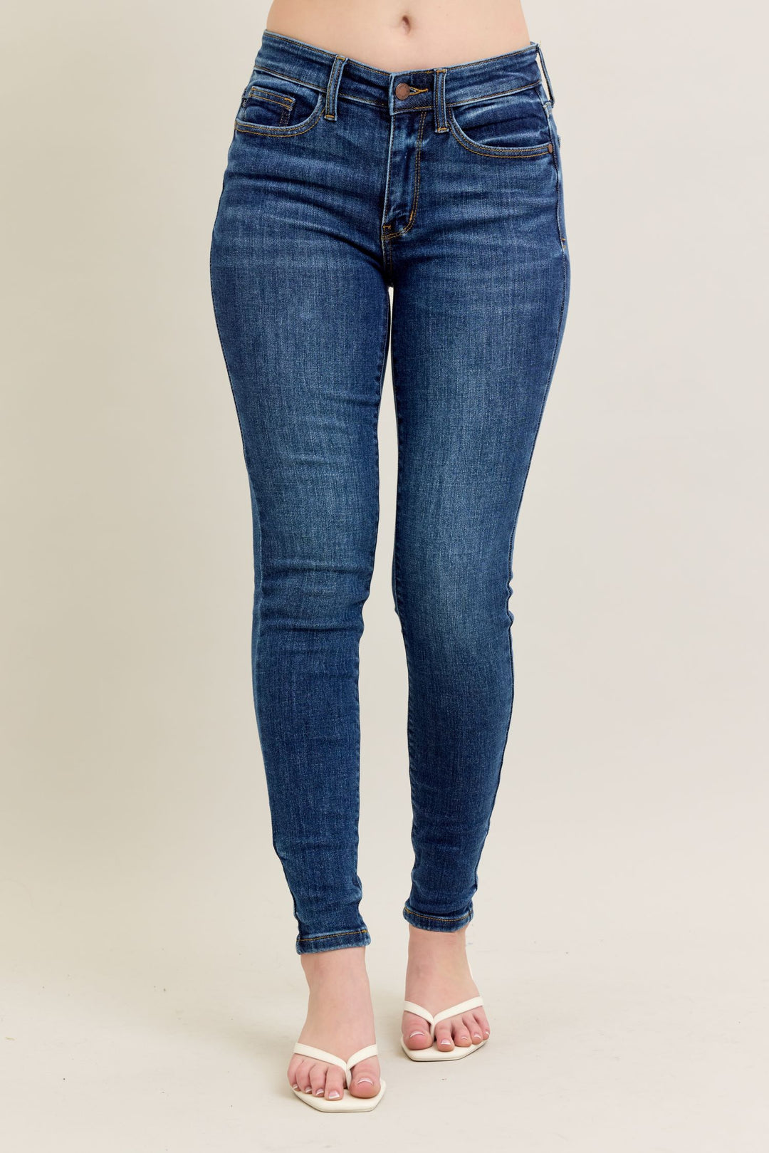 Anna Mid Rise Skinny Jean