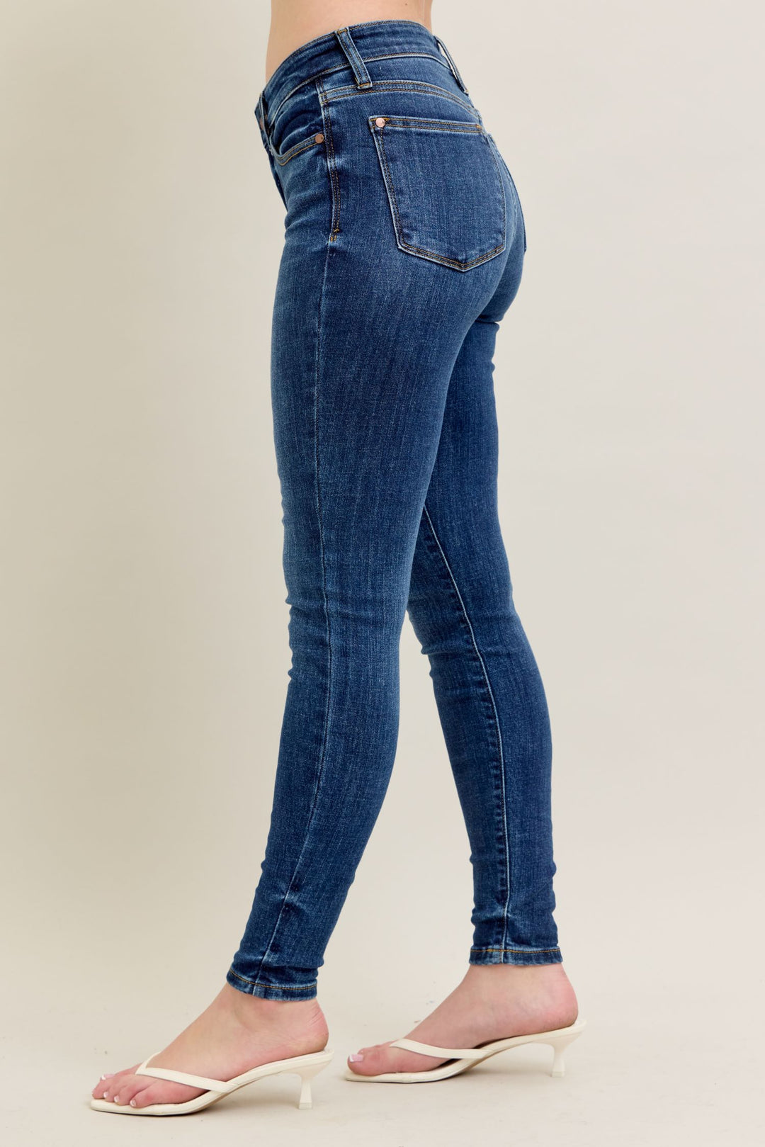 Anna Mid Rise Skinny Jean