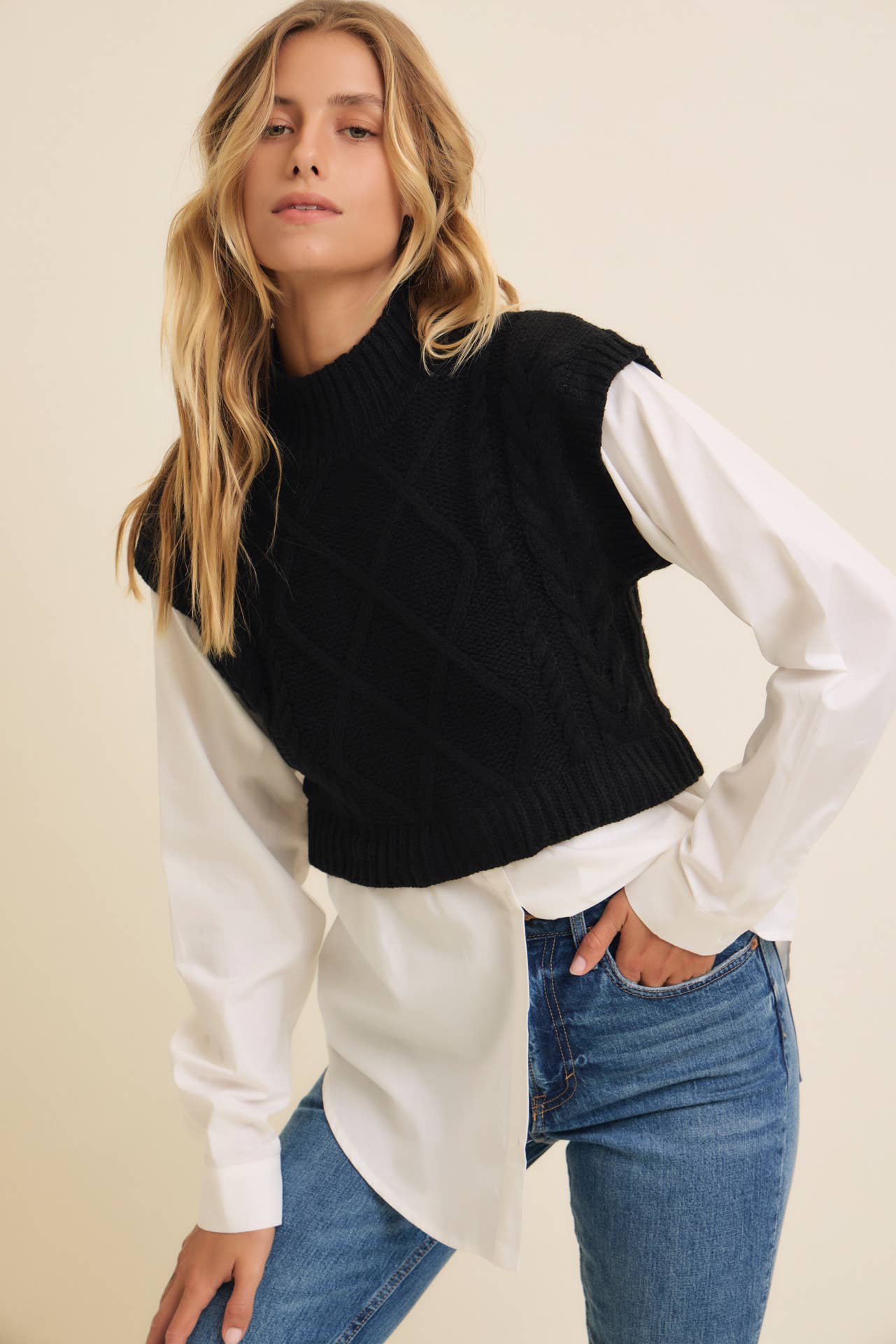 MOCK NECK SWEATER WITH CONTRAST BUTTON-DOWN SHIRT