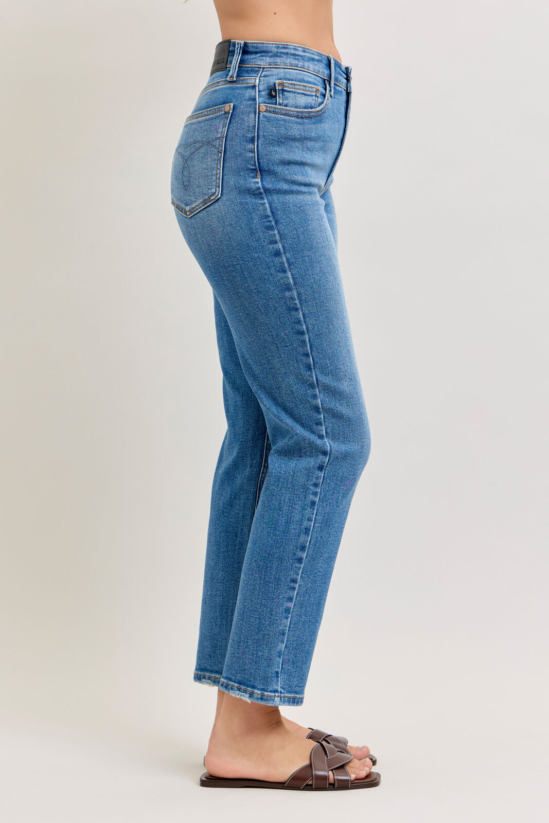 Side view of Judy Blue high waist ankle straight leg jeans showing straight leg fit