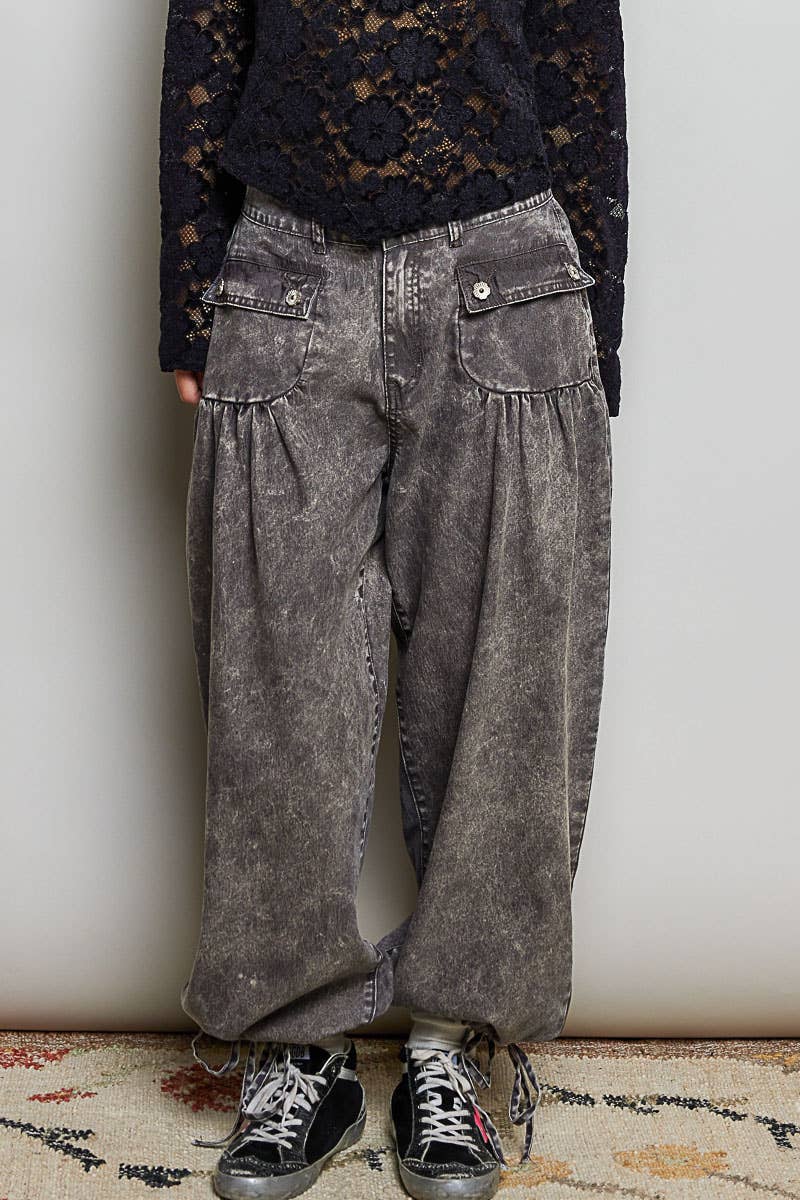 Floral Buttons Shirred Twill Wide Leg Jogger Pants