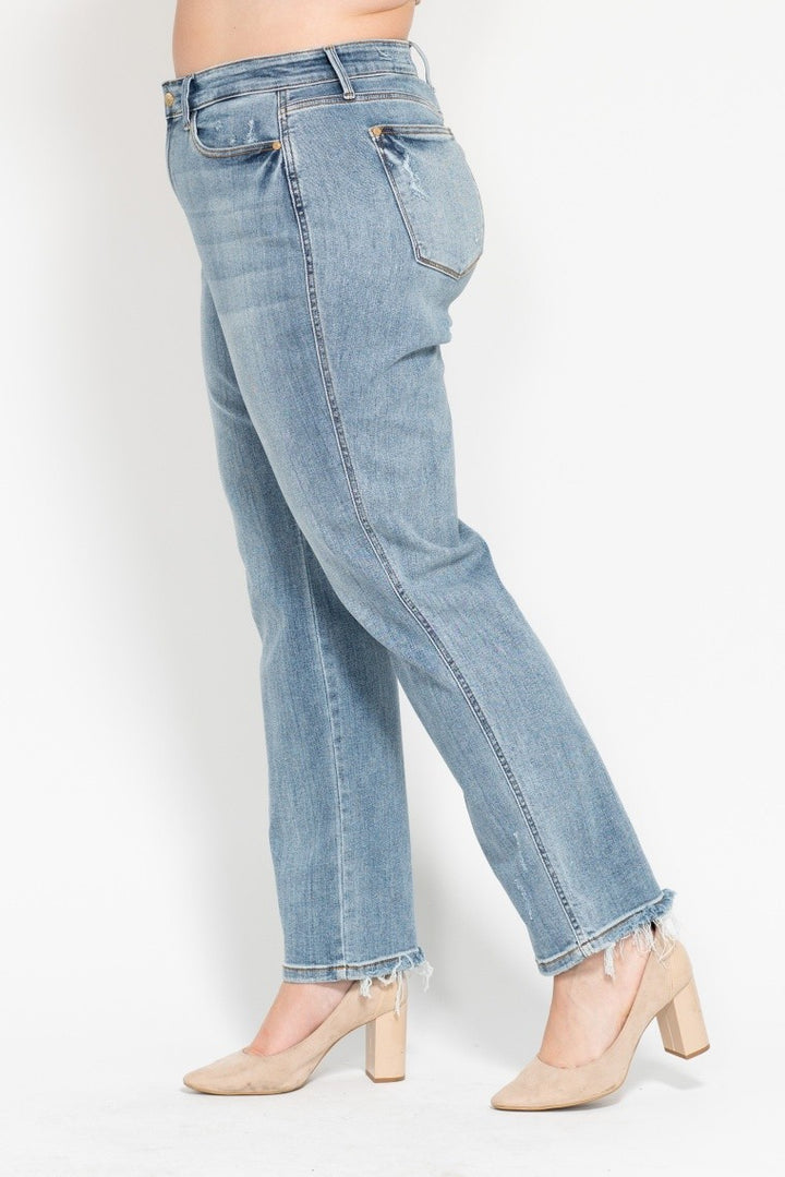 Mid-Rise Yoke Cell Phone Pocket Dad Jean | Plus