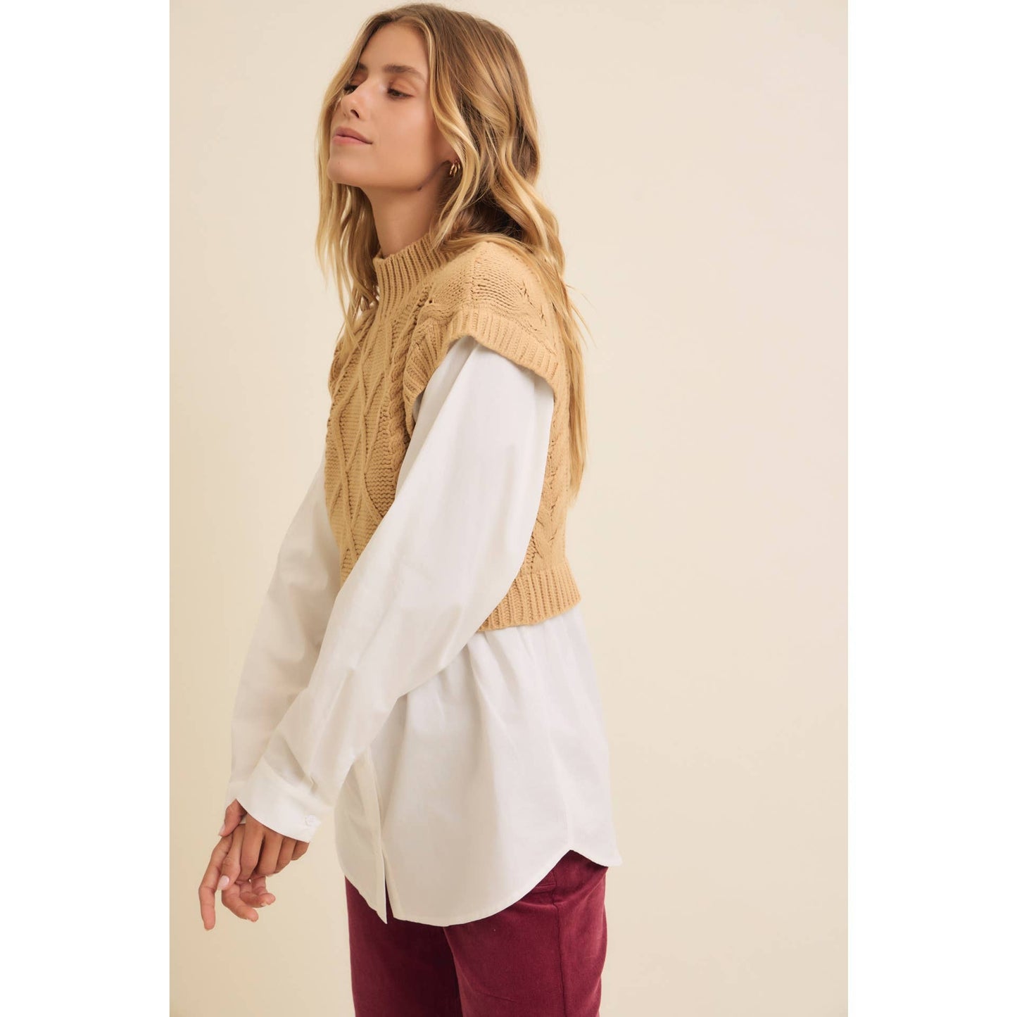 MOCK NECK SWEATER WITH CONTRAST BUTTON-DOWN SHIRT