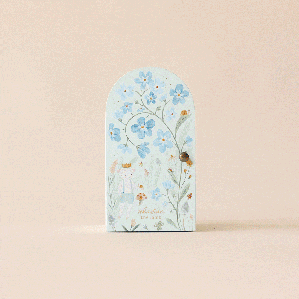 video of Sebastian Lamb coming out of the keepsake box