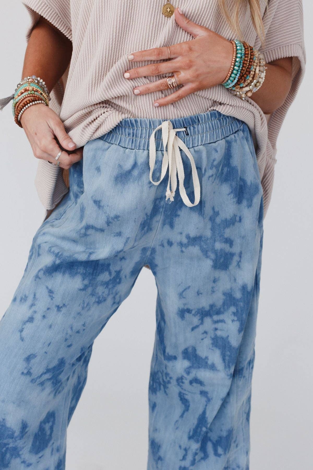 So Comfy Wide Leg Cropped Pant - Bleach Dye Denim