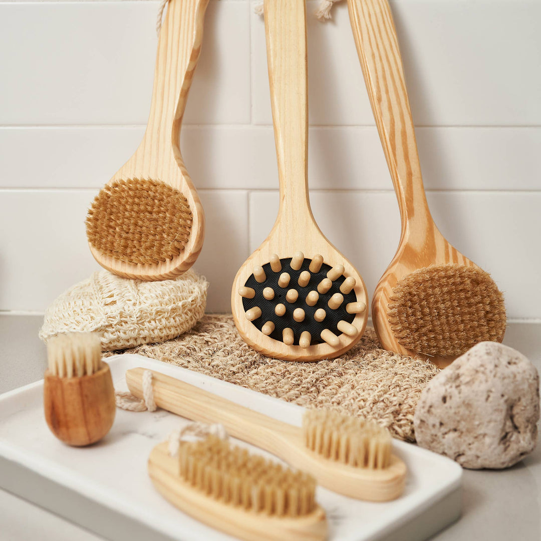 Cedar Nail Brush – Natural Bristle 4"