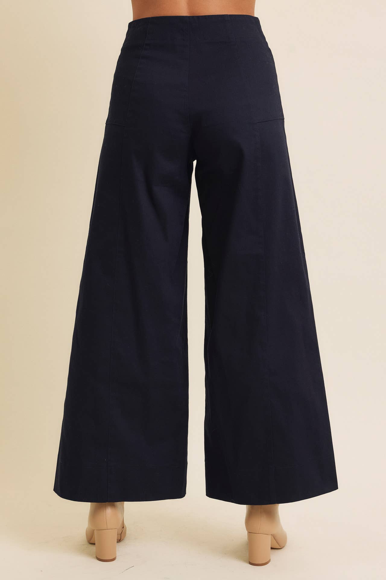 FLATTERING WIDE LEG FULL-LENGTH STRETCHY PANTS