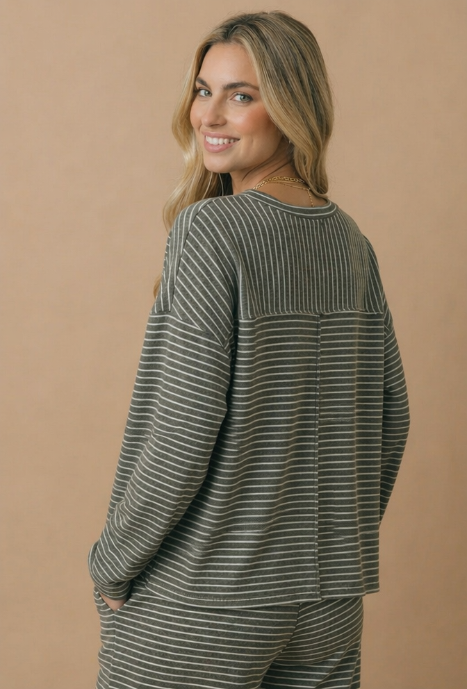 Plus Stripe Elastic Waist With Side Pockets Pants