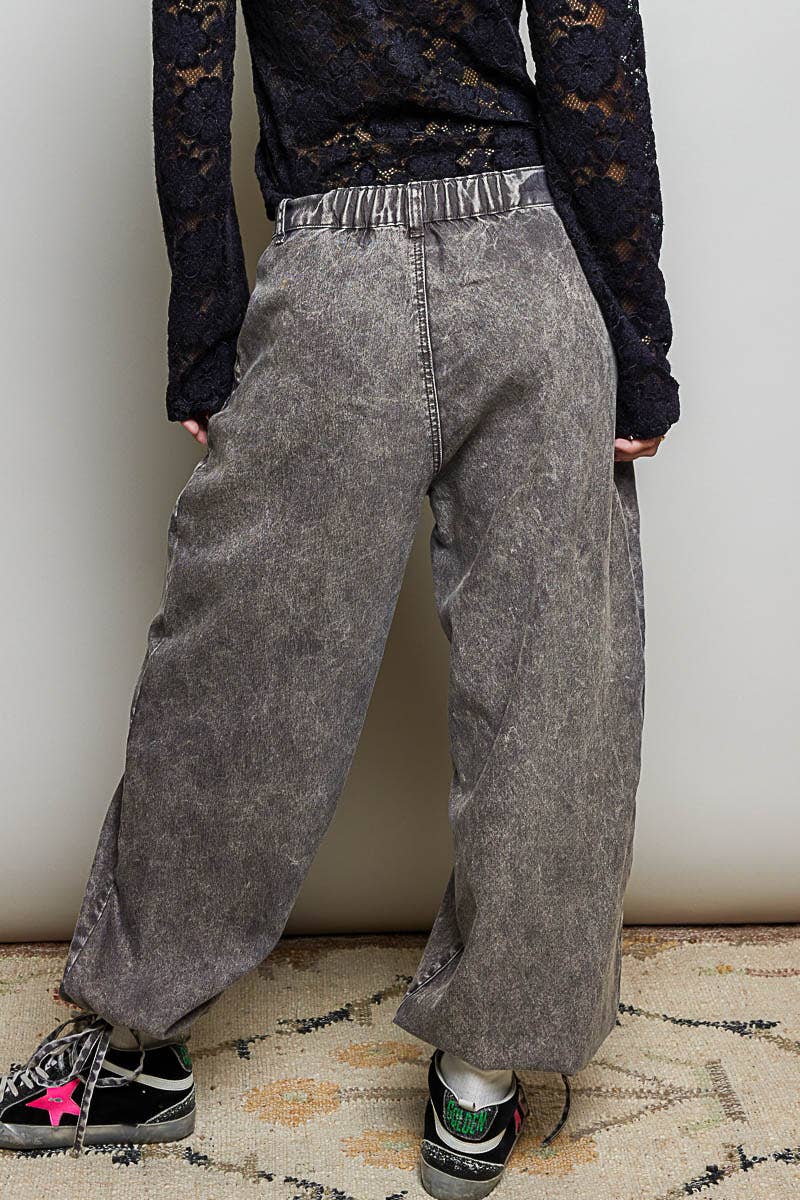 Floral Buttons Shirred Twill Wide Leg Jogger Pants
