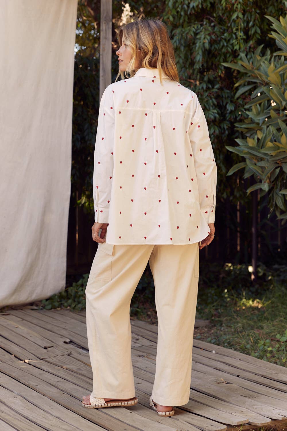 FULL OF HEARTS EMBROIDERY BUTTON DOWN LONG-SLEEVED SHIRT