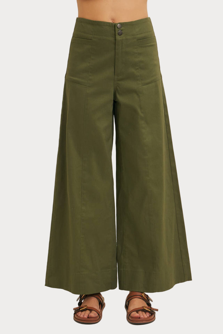 Effortless Chic Wide-Leg Pants