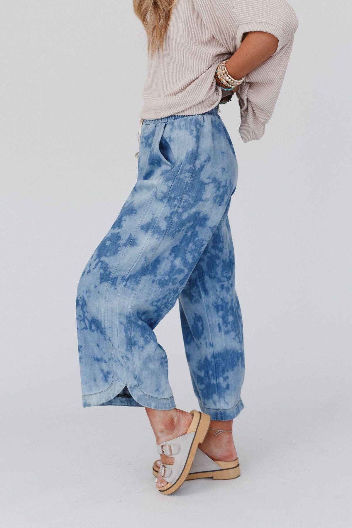 So Comfy Wide Leg Cropped Pant - Bleach Dye Denim