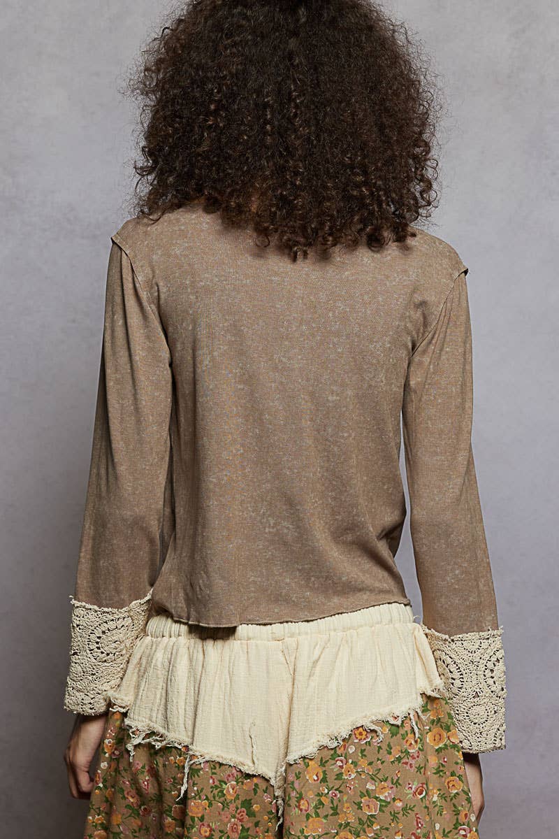 Long Sleeve Knit Top w/ Lace Detail – Everyday Effortless Style