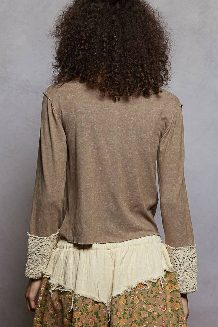 Long Sleeve Knit Top w/ Lace Detail – Everyday Effortless Style
