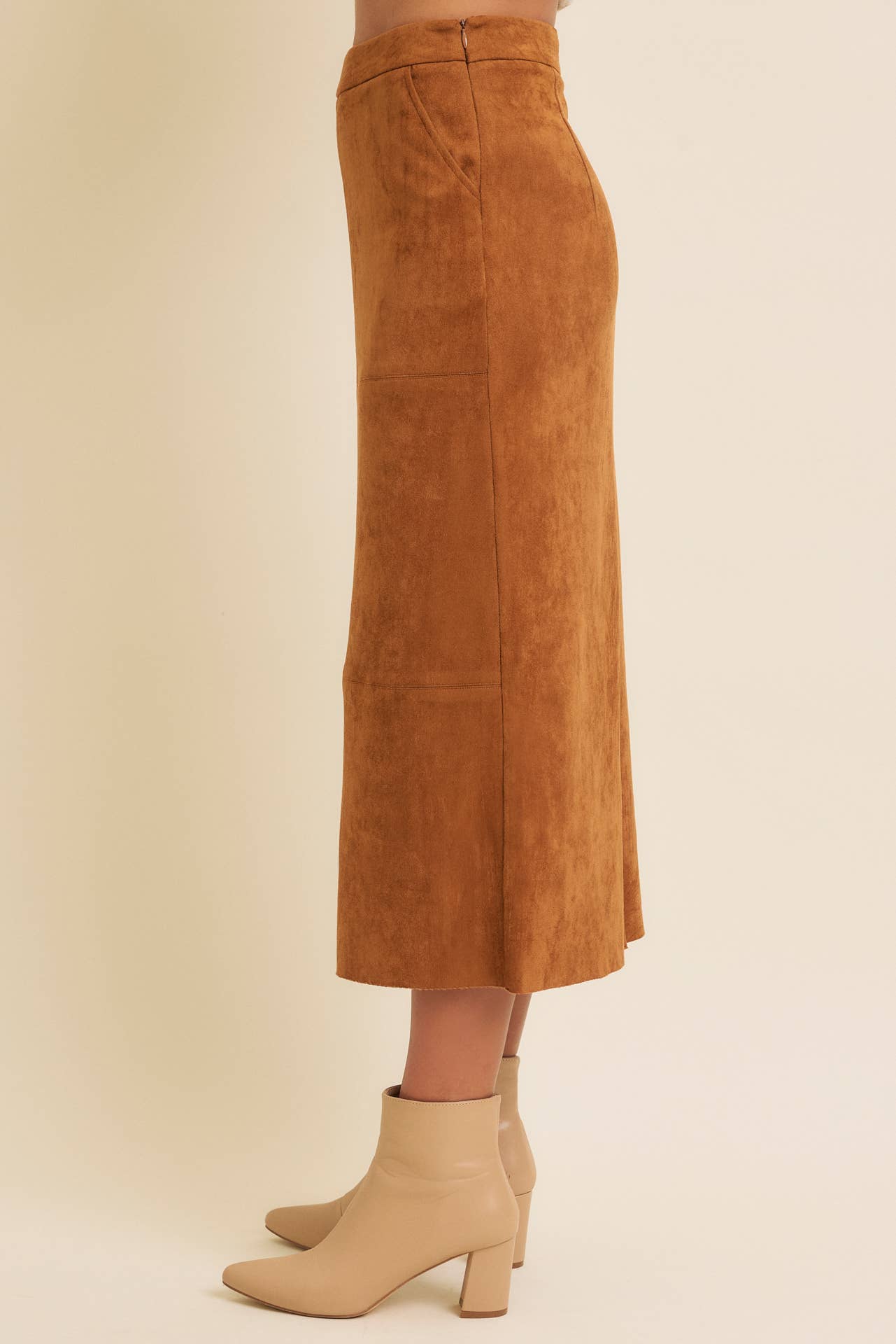 SUPER SOFT SUEDE GRID MIDI SKIRT WITH BACK SLIT