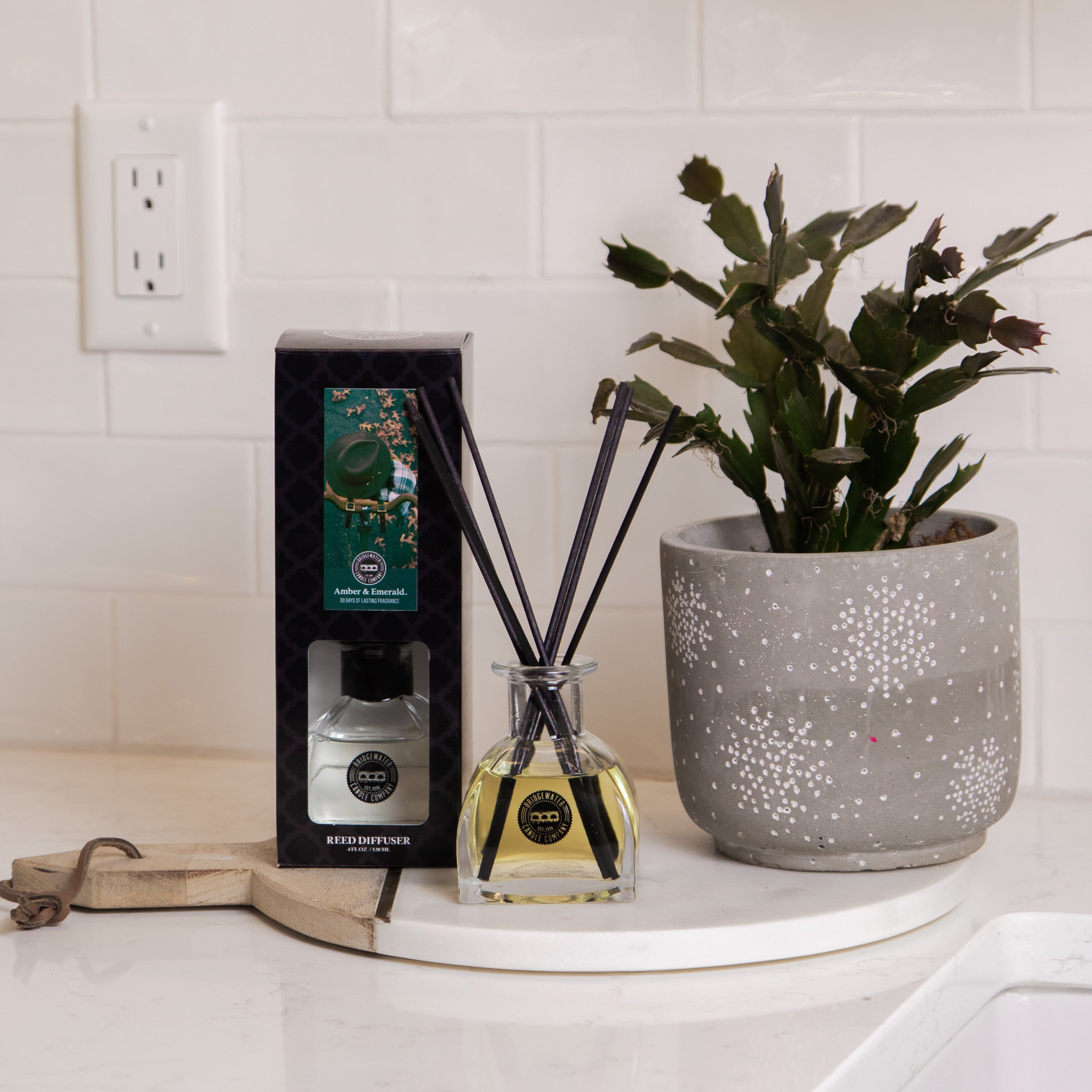 Reed Diffusers - Amber & Emerald - Thumbnail 2