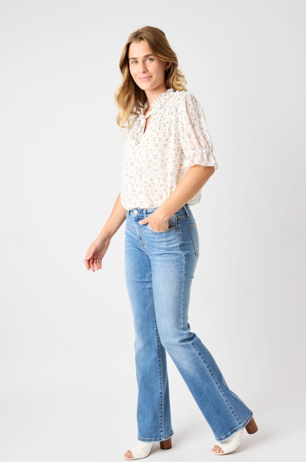 Caroline Mid Rise Vintage Wash Bootcut