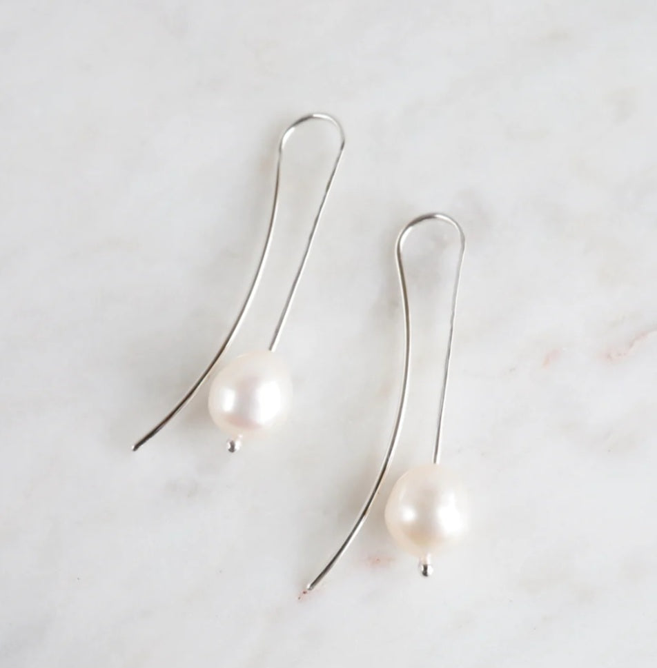 Hammered Wire Drop Earring w/ Pearl