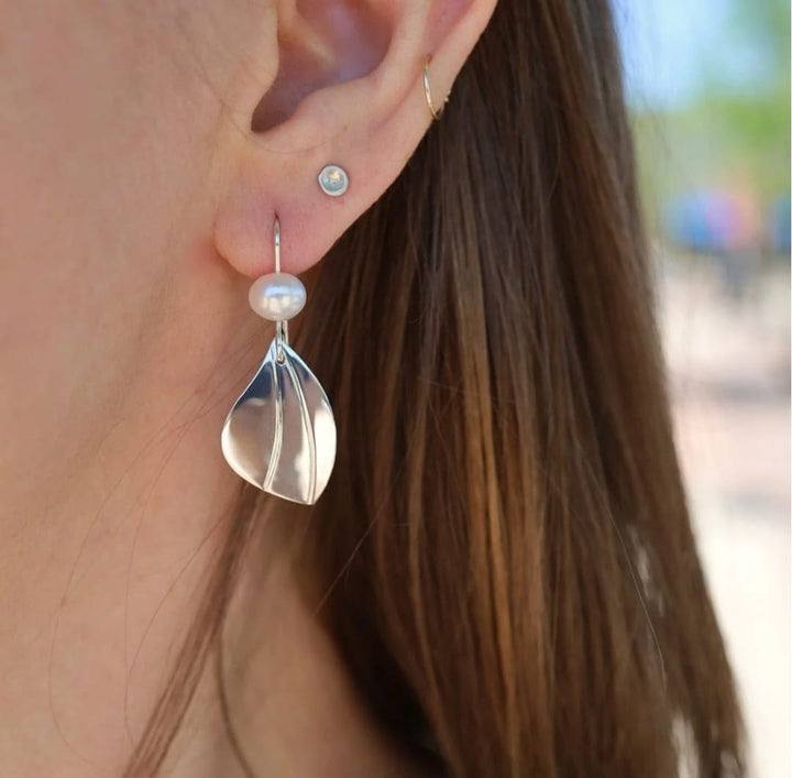 Leaf Dangle Earring w/ Pearl