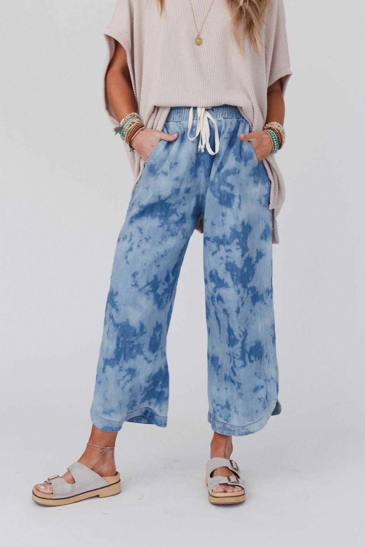 So Comfy Wide Leg Cropped Pant - Bleach Dye Denim