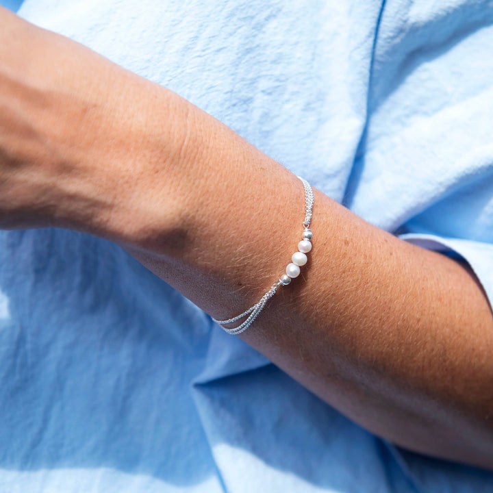 'Pearl City' Silver Freshwater Pearl Bracelet