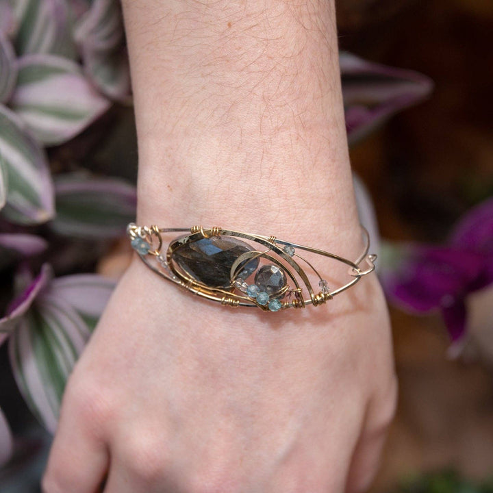 Sharing Space Labradorite Bracelet B367