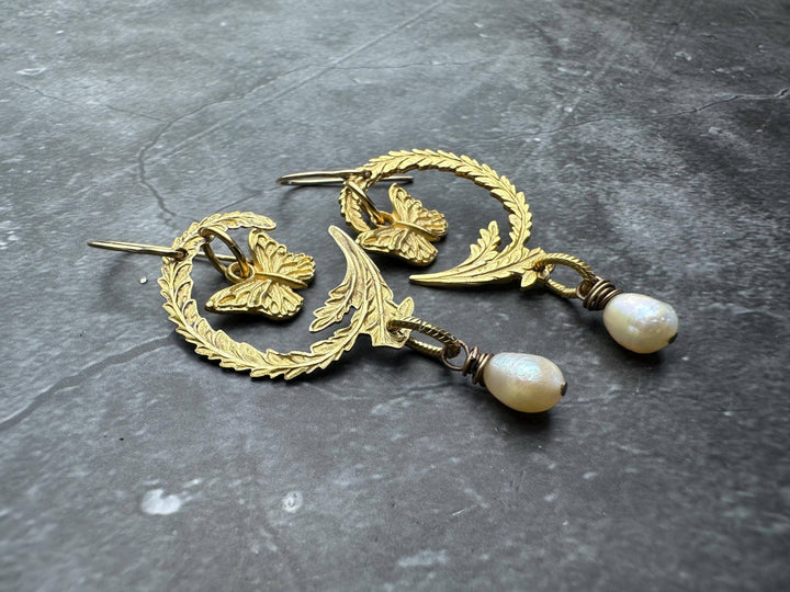 Flourish Moon Pearl Earrings