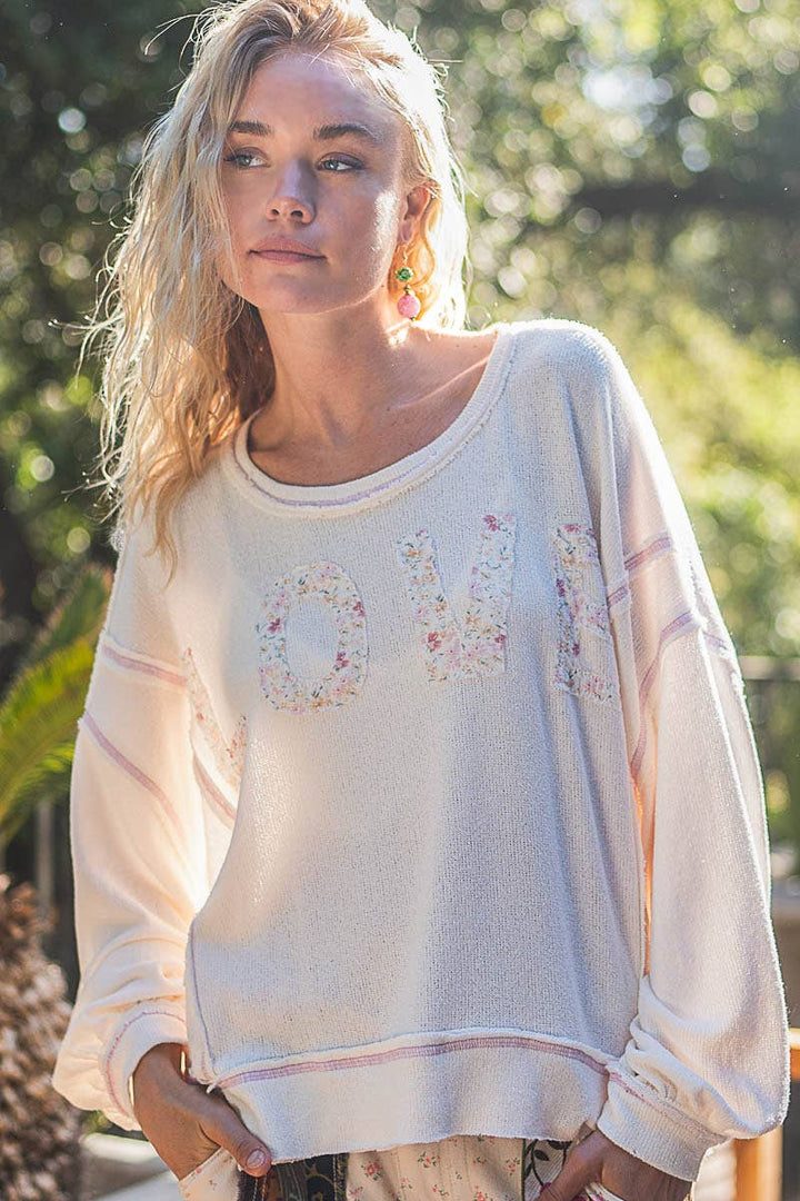 Round neck long sleeve LOVE solid top