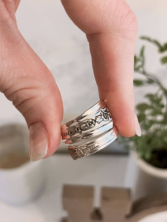 Dainty Jubilee Spiral Spoon Ring