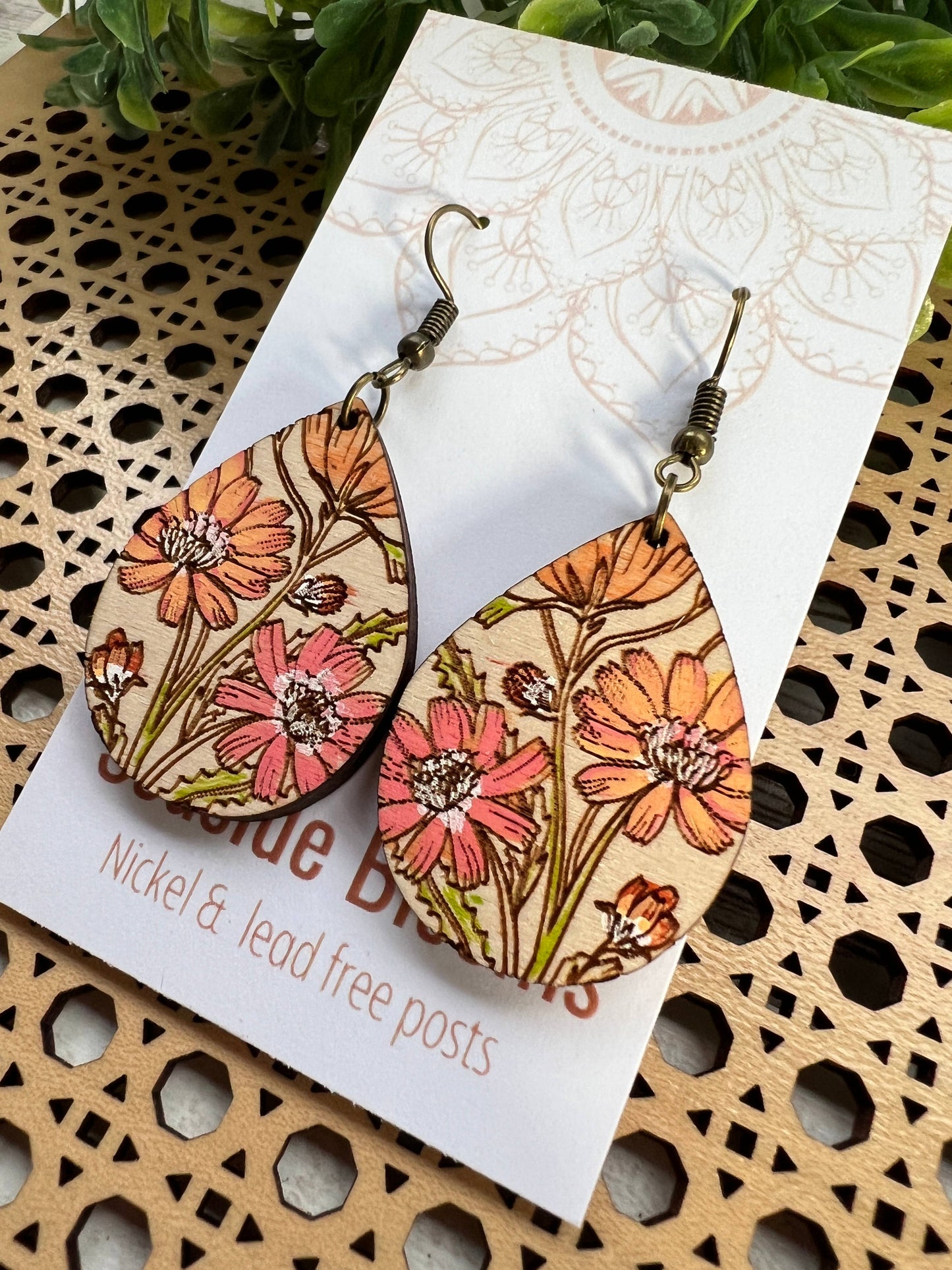 Wooden Earrings - Daisy