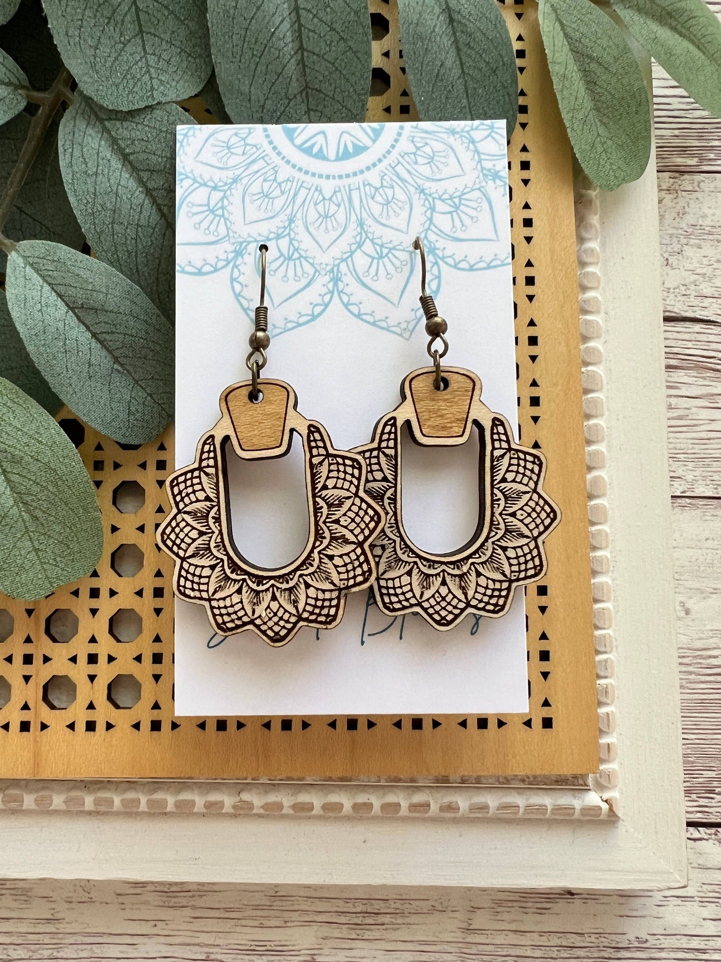 Wooden Earrings - Scalloped Edge