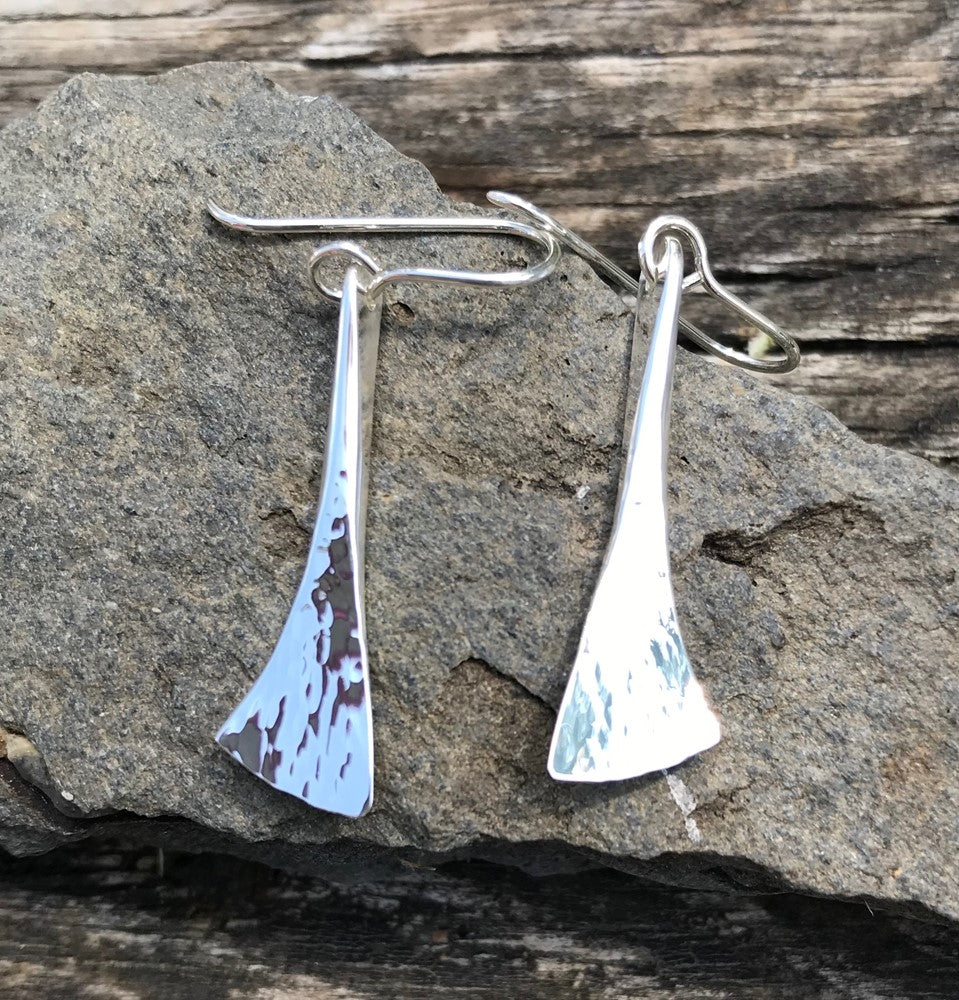 Hammered Taper Earring